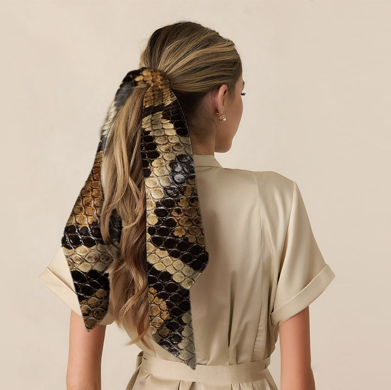 90x90 cm Ladies' Scarf Featuring a Snake Skin Design, Can Use as a Tank Top Made from Single-Sided. This Fashionable Headwrap Is Perfect for Any Season And Makes a Great Gift for Women for Everyday Use Or Parties, Showcasing