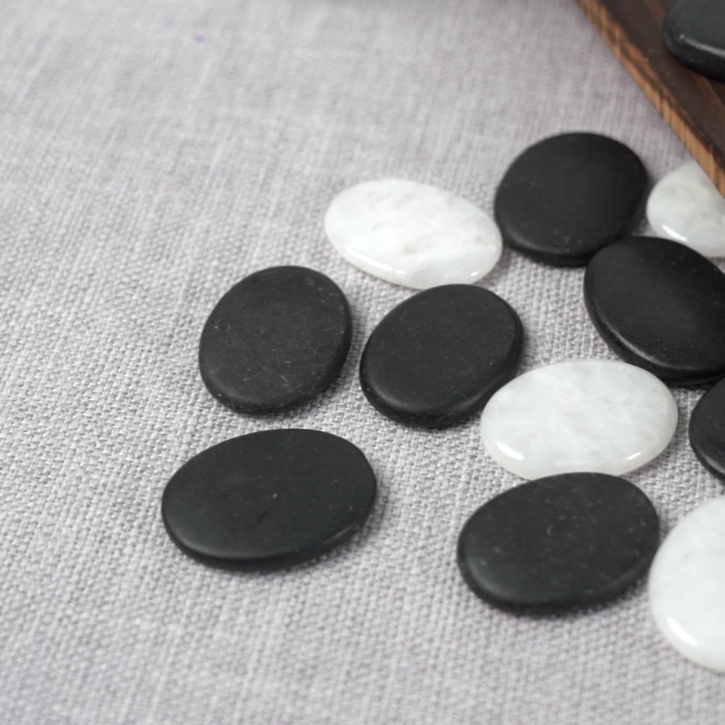 10 PCS Set Hot Compress, Energy Natural Volcanic Stones, Hot Stone Massage, Head, Body, Feet Massage, Pain Relief Fungus Callus Heels Removal Fingers Therapy Treatment Beauty Salon Spa, Home Use