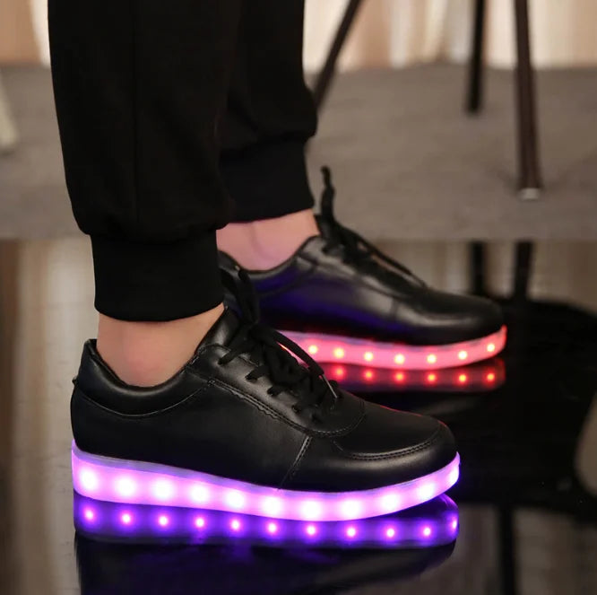 New USB Charging Led Shoes Adults Light Up Sneakers Men Women Glowing Rave Festival Party Night Clubwear Lovers' Shoes Luminous Shoes Black White Colors