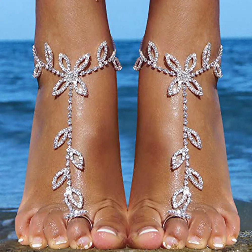 NEW Arrivals Summer 1Pcs Rhinestone Leaf Finger Anklet for Women Luxury Silver Color Leaf Hand Harness Bracelet Jewelry Gift Female Girls Summer Beach Footwear Casual Streetwear Fashion Apparel Accessories Supplies
