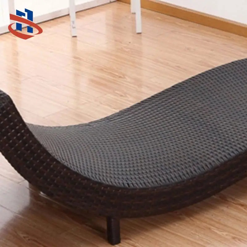 NEW Modern Design Rattan Villa Swimming Pool Beach Hotels Durable Eco-Friendly UV Resistant Weather Resistant Outdoor Rattan Chair Pool Bed Sun Lounger All Weather Furniture Supplies