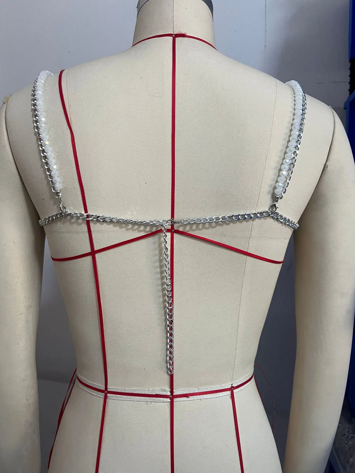 NEW Arrivals Multilayer Metal Sequins Tassel Harness Necklace Bra Chain Women Jewelry Metal Alloy Sequin Body Chains Night Clubwear Evening Party Luxury Tank Tops