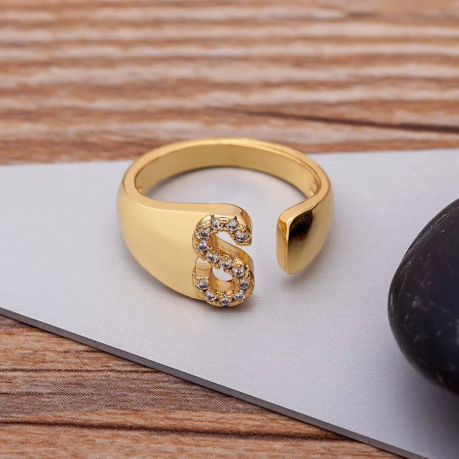 New Fashion A-Z Letter Gold Color Metal Adjustable Opening Ring Initials Name For Women Finger Rings Party Crystal Jewelry Ladies Girls Luxury Jewelry Supplies