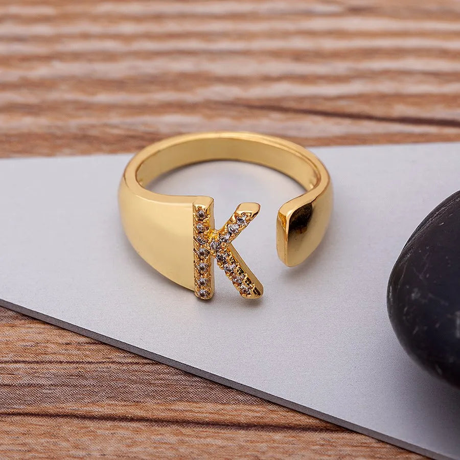New Fashion A-Z Letter Gold Color Metal Adjustable Opening Ring Initials Name For Women Finger Rings Party Crystal Jewelry Ladies Girls Luxury Jewelry Supplies