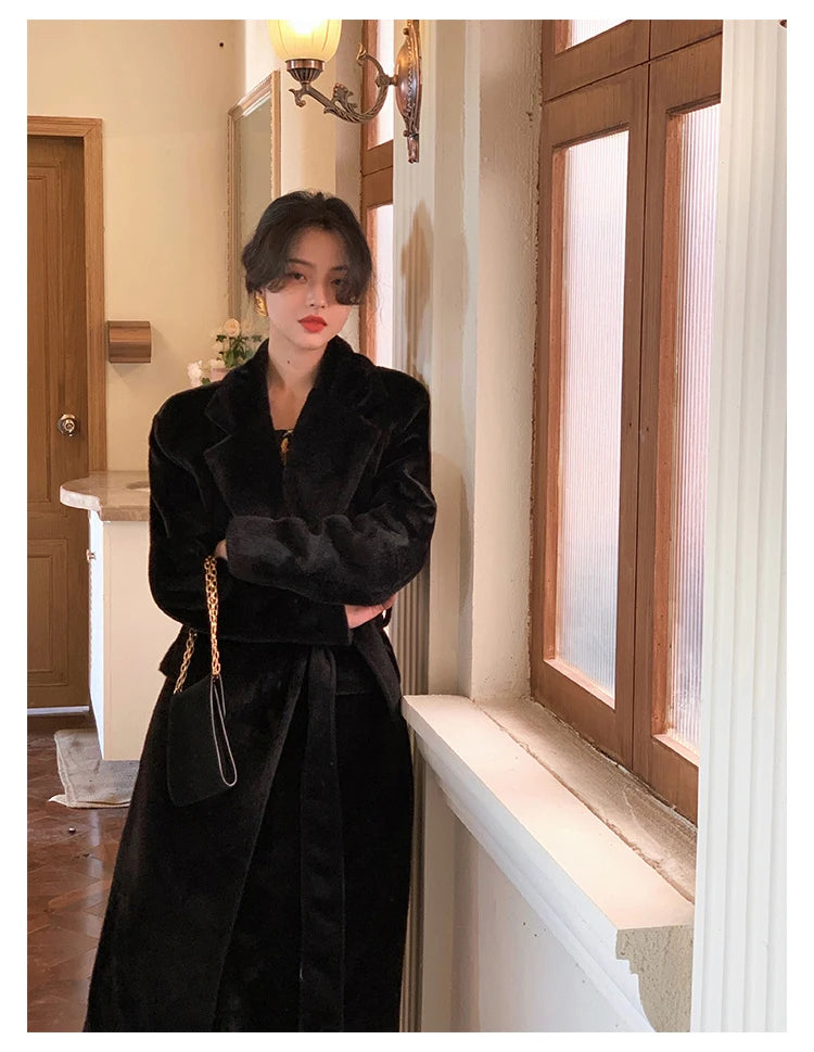 NEW Arrival Korean Fashion Winter Oversized Long Black Soft Faux Fur Trench Coat for Women Long Sleeve Sashes Casual Stylish Ladies Winter Fashion Apparel Supplies