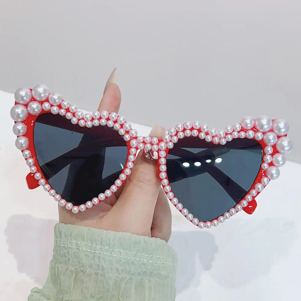 NEW Arrivals Women Luxury Diamond Frame Heart Shape Sunglasses Large Anti UV400 Sun Glasses for Ladies Wedding Guests Birthday Party New Year Party Eyewear Bachelorette Hen Party Accessories
