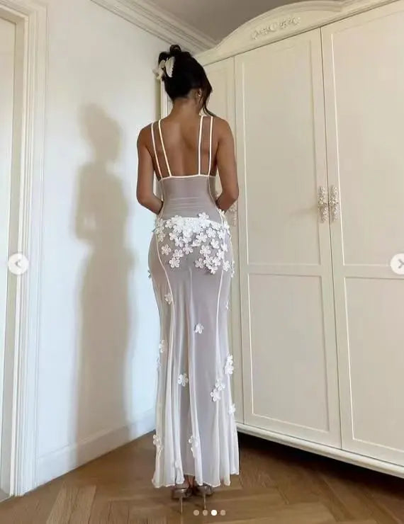 New Women's Sexy Hot V-Neck Lace Patchwork Sleeveless Waist Cinched Hollow Lace Dress Summer Evening Beach Party Night Club See Through Outfit