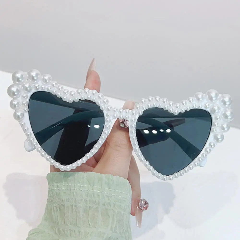 NEW Arrivals Women Luxury Diamond Frame Heart Shape Sunglasses Large Anti UV400 Sun Glasses for Ladies Wedding Guests Birthday Party New Year Party Eyewear Bachelorette Hen Party Accessories