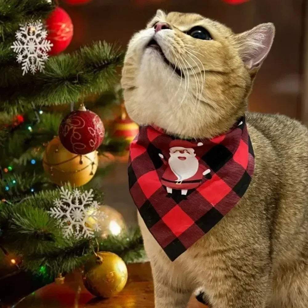 5-10Pcs Pet Christmas Decoration Triangle Scarf Dog Cat Drooling Bibs Cartoon Red Green Grid Dog Bandana Pet Grooming Accessories