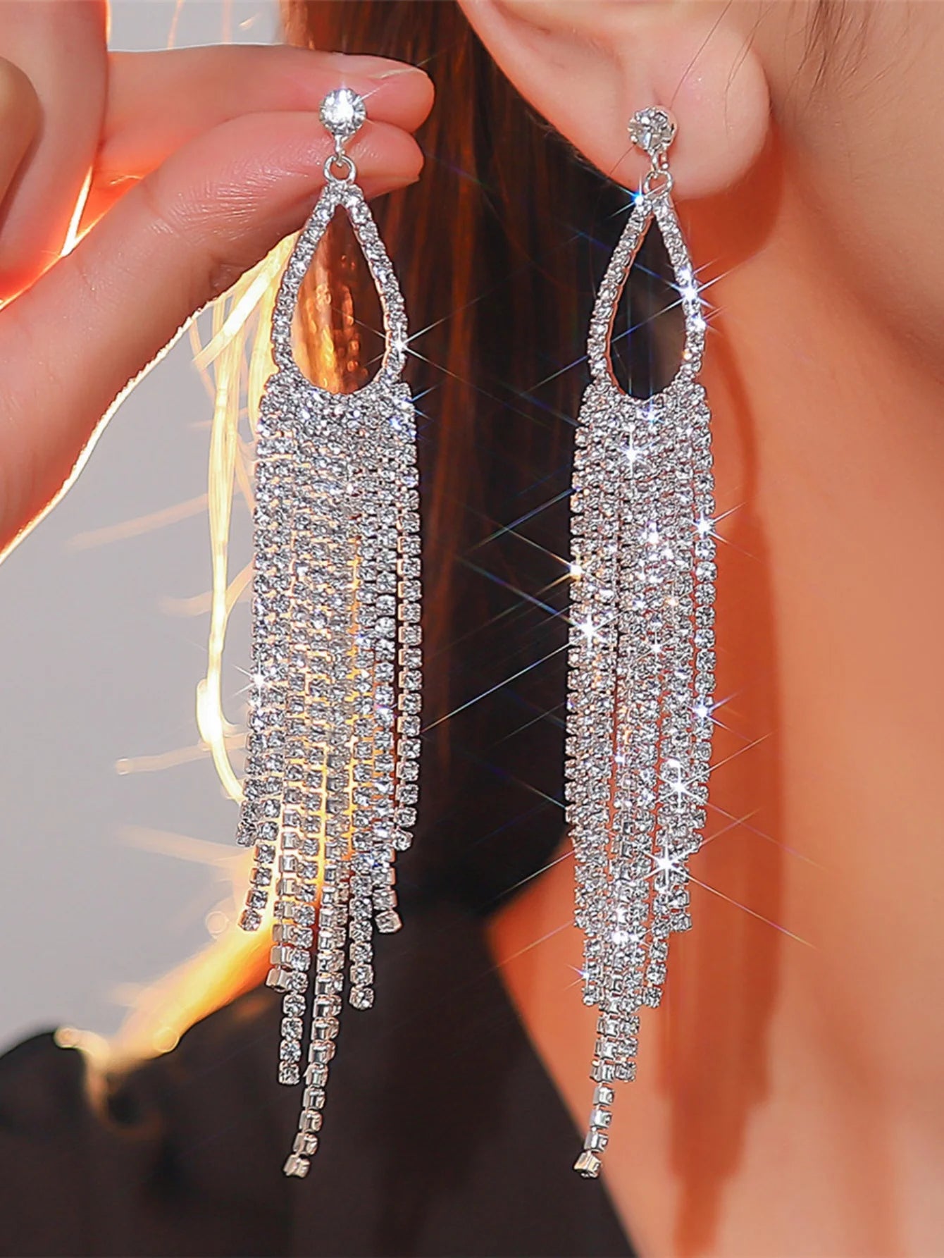 2pcs of women's jewelry rhinestone tassel earrings luxurious fashion accessories for wedding parties