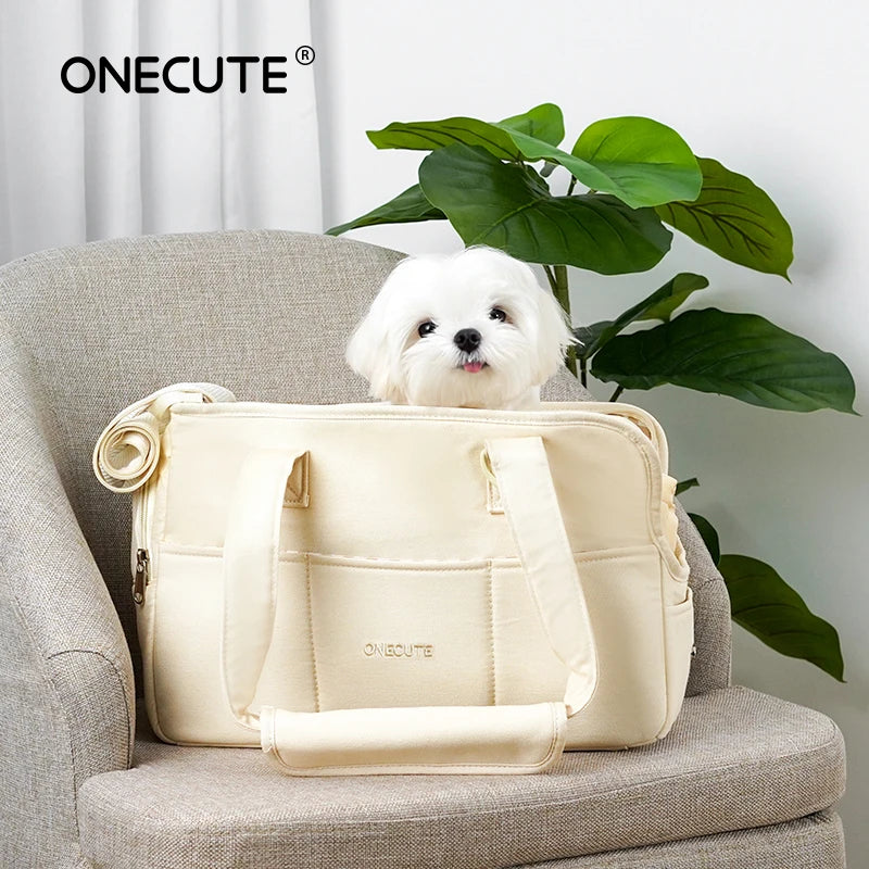 Pets Travel Go Out and Pack Puppies. Portable One-Shoulder Bags are Suitable for Cats and Small Dogs to Carry Outdoors than Bears.