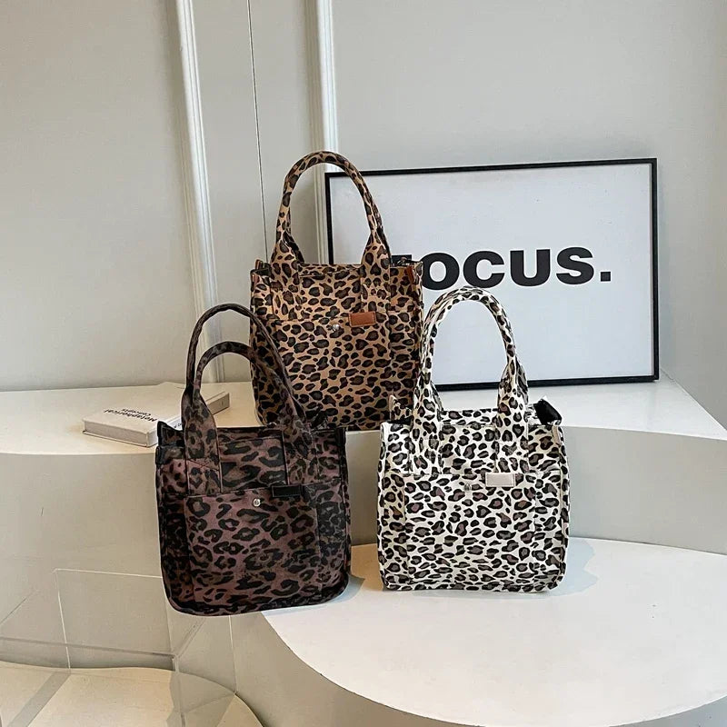 NEW Luxury Leopard Pattern Nylon Women's Zipper Shoulder Bag Make -Up Storage Organizer Cases Hot Sale Large Capacity Tote Bags Fashionable Leopard Shoulder Bag Travel Shopping Outdoor Luxury Bags