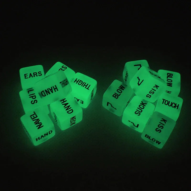 Couple Game Sex Glow in the Dark Party Toys for Adults Fun Glow-in-the-dark Love Dice Valentine's Day Present Games Cool Novelty