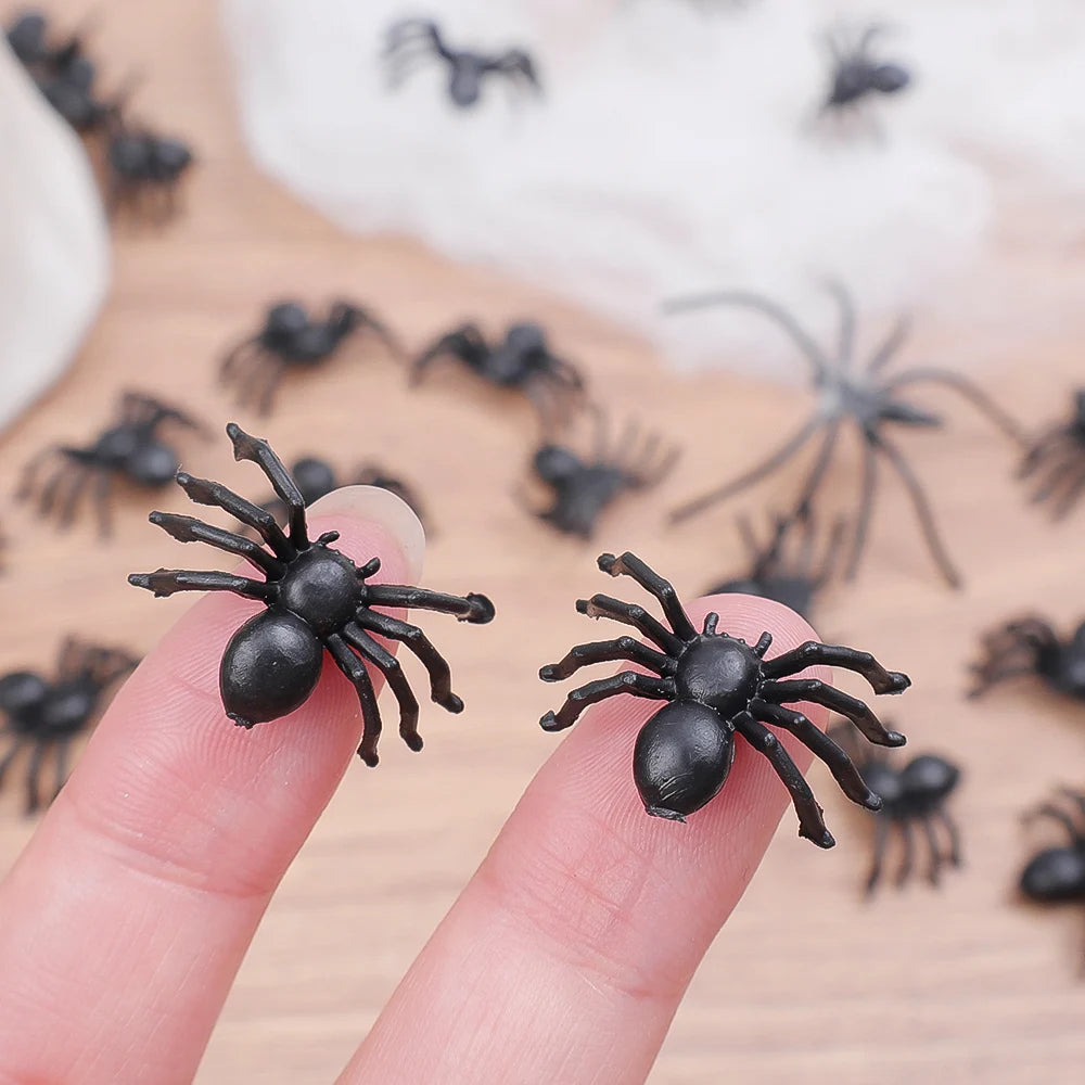 NEW Arrivals 300PCS Set Small Fake Black Spiders Halloween Decoration Horror Spider DIY Party Haunted House Prop Lifelike Insects Tricky Toys