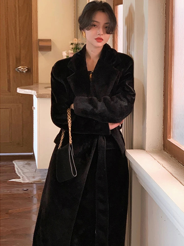 NEW Arrival Korean Fashion Winter Oversized Long Black Soft Faux Fur Trench Coat for Women Long Sleeve Sashes Casual Stylish Ladies Winter Fashion Apparel Supplies