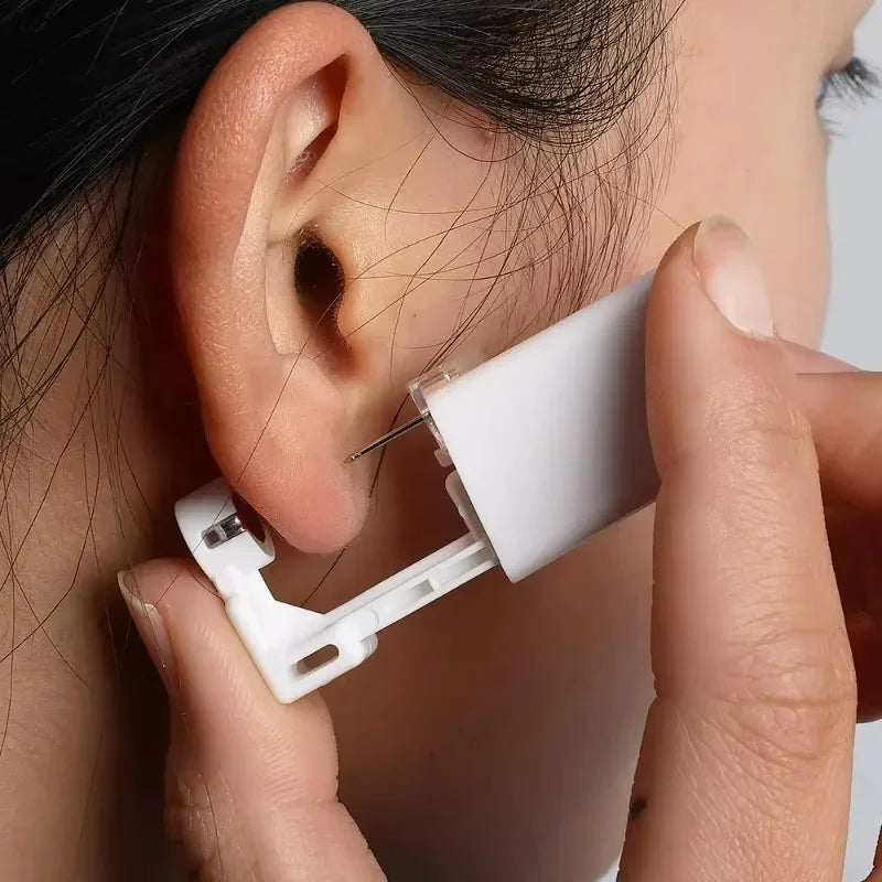 NEW 50/100PCS Set Safety Ear Piercing Gun Kit Women Men Disposable White Plastic Sterile Ear Piercing Device Fashion Simple Jewelry Piercing Tools