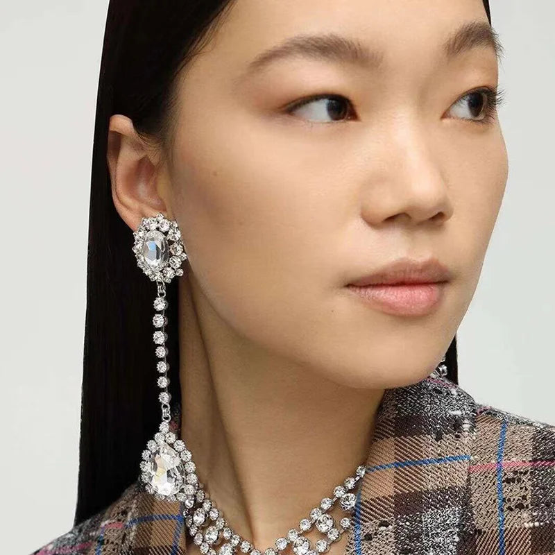 Stonefans Fashion Shiny Rhinestone Long Oval Earrings for Women Luxurious Water Drop Pendant Earrings Claw Chain Jewelry Party