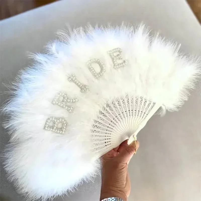50x35Cm White Bride Pearl Letter Fan Guest Hand Fan Bridal Shower Gift Bachelorette Party Supplies Accessories Wedding Day Decoration