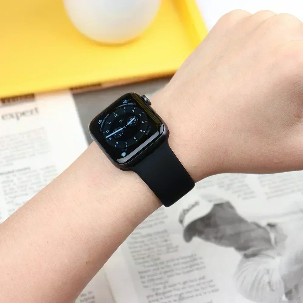 Original Silicone Strap For Apple Watch Band 44mm 38-40 42-46 41-45 46MM 49 mm Bracelet Watch Serie Accessories 10 9 7 4 5 6 8 SE Ultra 2 3 Electronics Supplies
