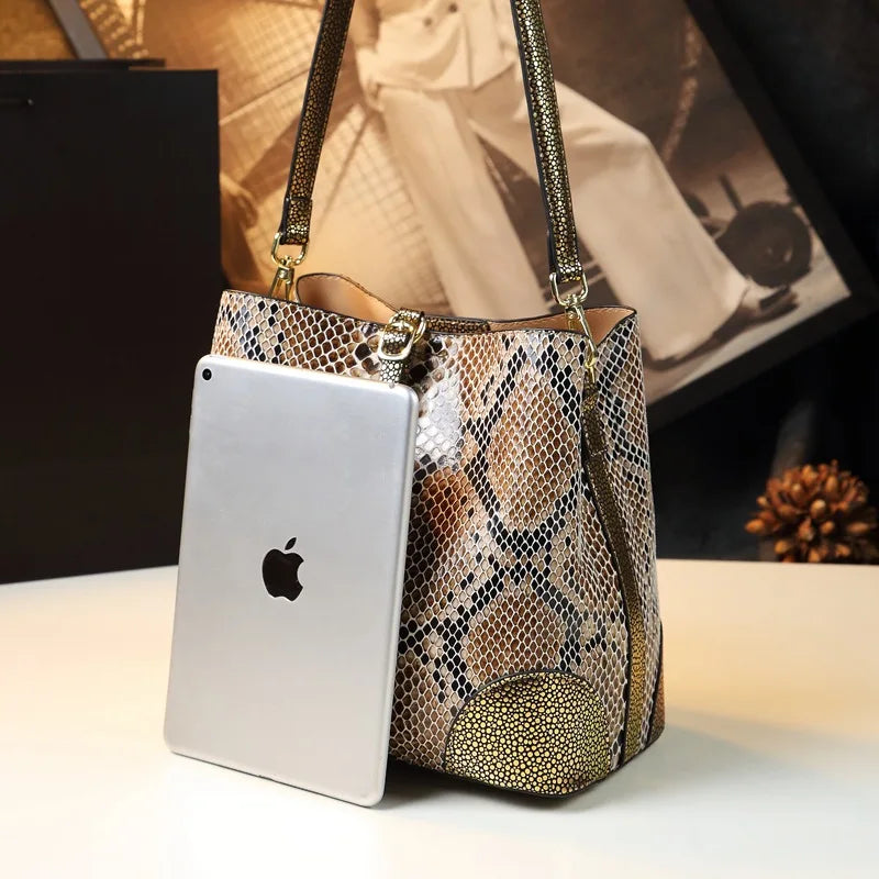 New Fashion Serpentine Women Handbag European Designer Cow Genuine Leather Shoulder Bag Female Brand Luxury Crossbody Bucket Bag