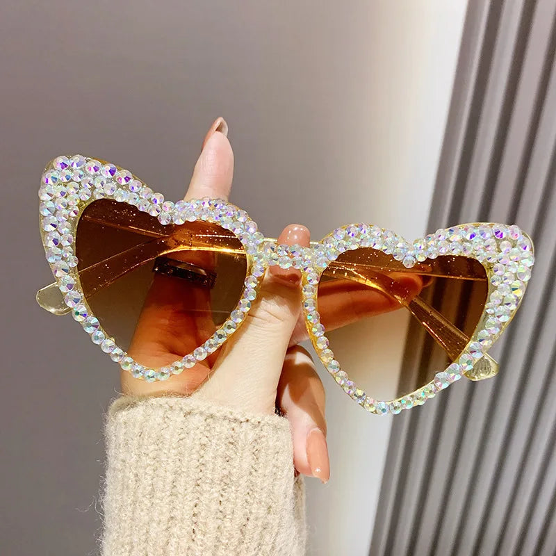 NEW Arrivals Women Luxury Diamond Frame Heart Shape Sunglasses Large Anti UV400 Sun Glasses for Ladies Wedding Guests Birthday Party New Year Party Eyewear Bachelorette Hen Party Accessories
