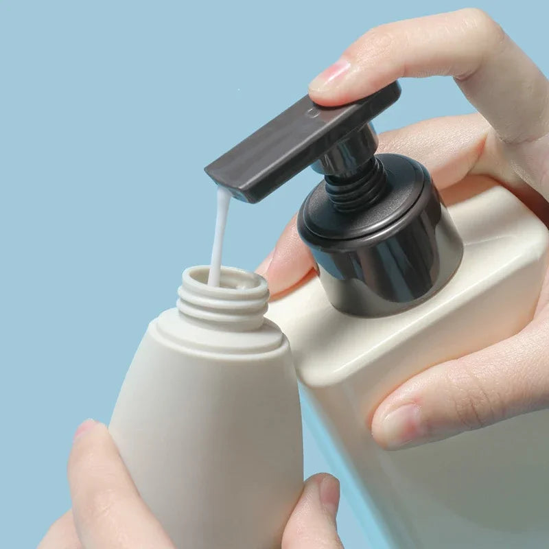 NEW Arrivals 3PCS Set Nordic Style PE Hose Dispensing Bottle, Portable Hotel Shampoo, Shower Gel, Travel Squeeze Lotion Dispensing Kit