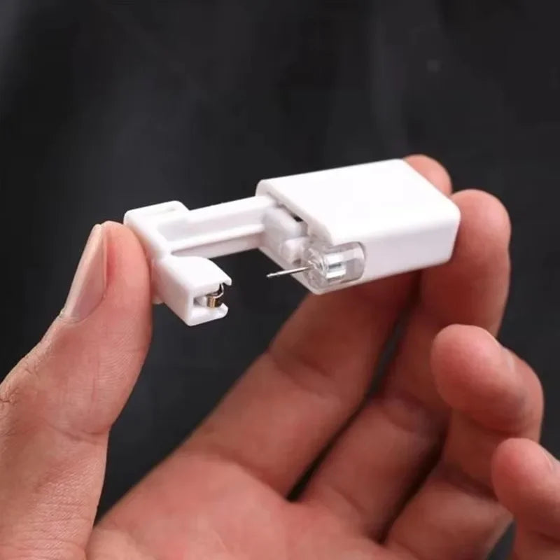 NEW 50/100PCS Set Safety Ear Piercing Gun Kit Women Men Disposable White Plastic Sterile Ear Piercing Device Fashion Simple Jewelry Piercing Tools