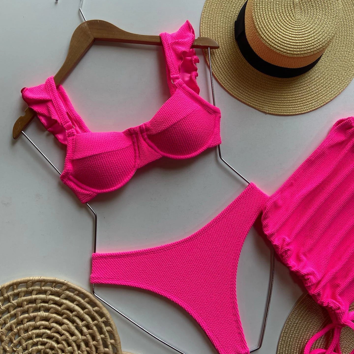 Solid Wavy Fabric Low Waist Bikini Set Cover Up Swimsuit For Women Push Up Ruffle Three Pieces Swimwear Beach Bathing Suits