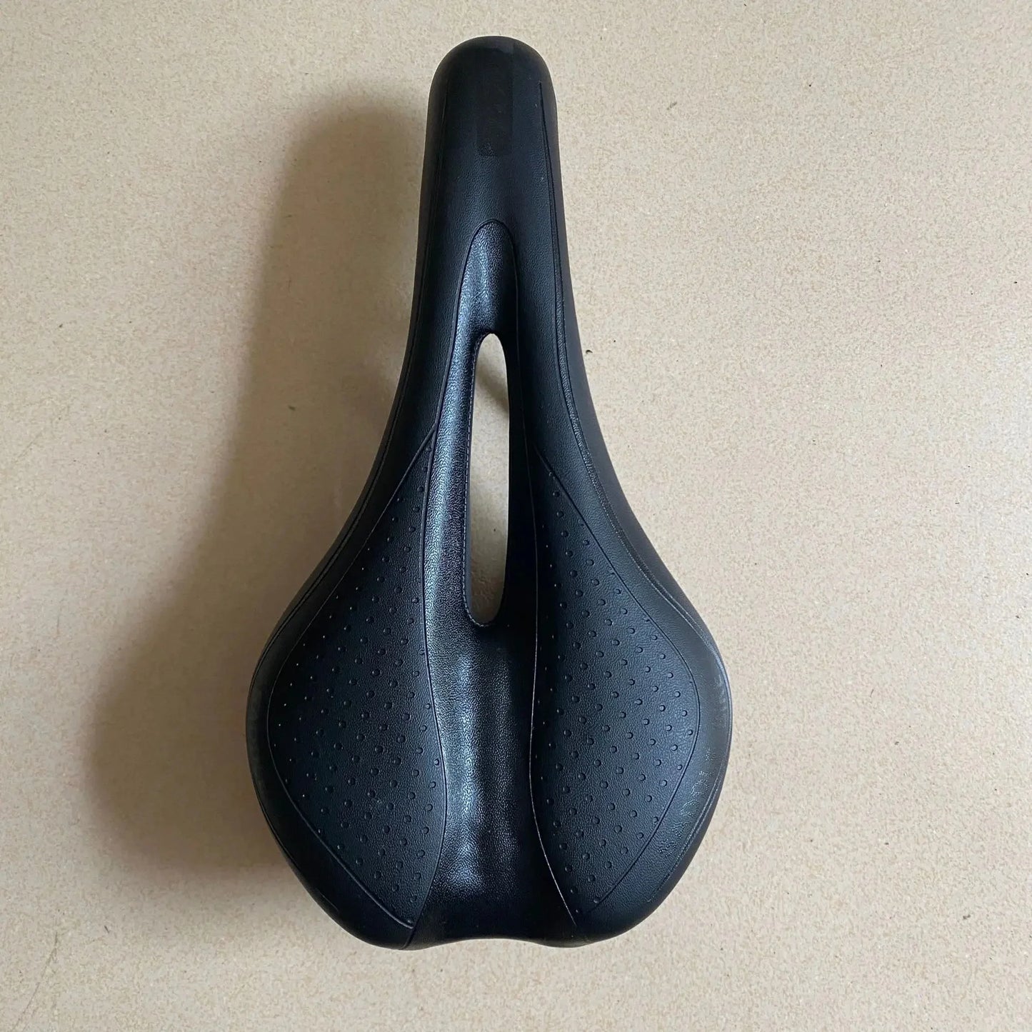 NEW Arrivals 12 Colors Hollow Out Bicycle Saddle Mountain Bike Seat Folding Bike Accessories Sport And Entertainment Cycling Seat