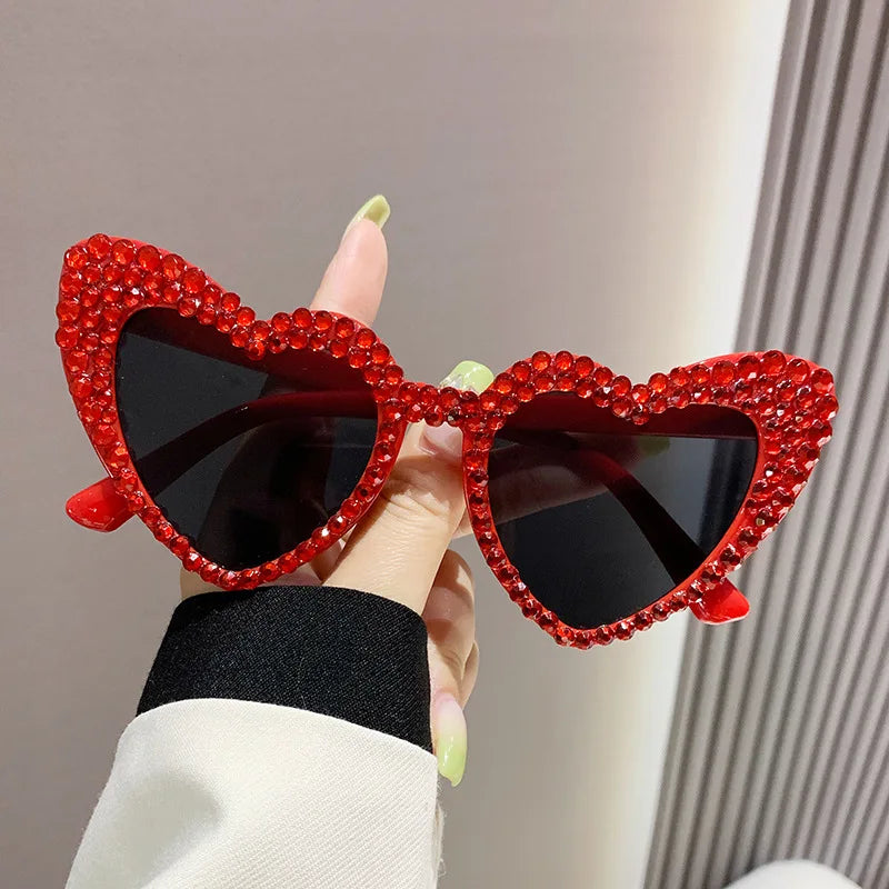NEW Arrivals Women Luxury Diamond Frame Heart Shape Sunglasses Large Anti UV400 Sun Glasses for Ladies Wedding Guests Birthday Party New Year Party Eyewear Bachelorette Hen Party Accessories