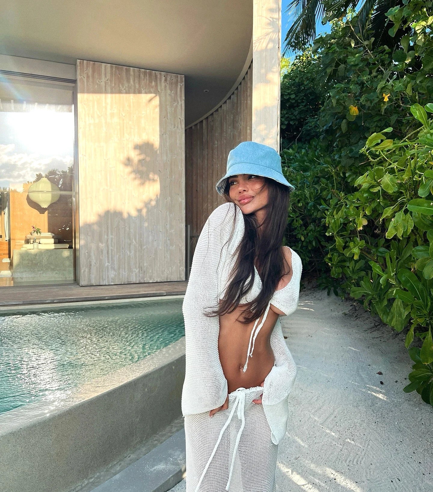 NEW 2PCS Set White/Khaki Solid Color UK Size Sexy Beachwear Swimsuit Cover Up Knit Summer Women's Big Bell Sleeve Lace-Up Top Long Skirt Set K128