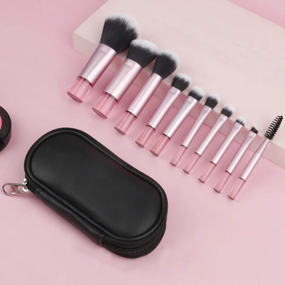 10Pcs Mini RT Makeup Brush Set Powder Eyeshadow Foundation Blush Blender Concealer Beauty Makeup Tools Brush Professional