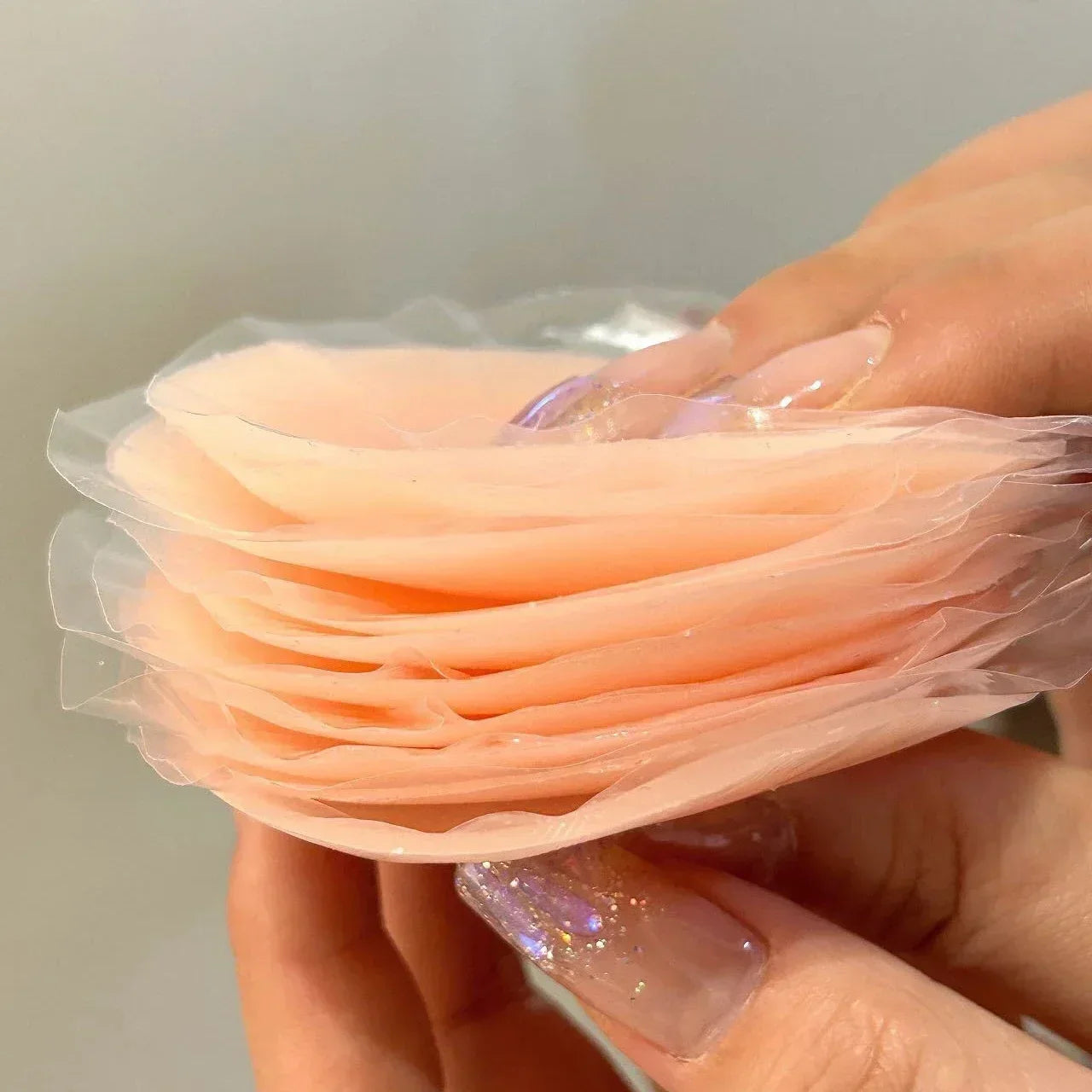 NEW Arrivals 10-25Pairs Set Women Medical Silicone Nipple Cover Invisible Self-Adhesive Chest Breast Stickers Female Lift Up Reusable Patches Set Bra Sticker Pads