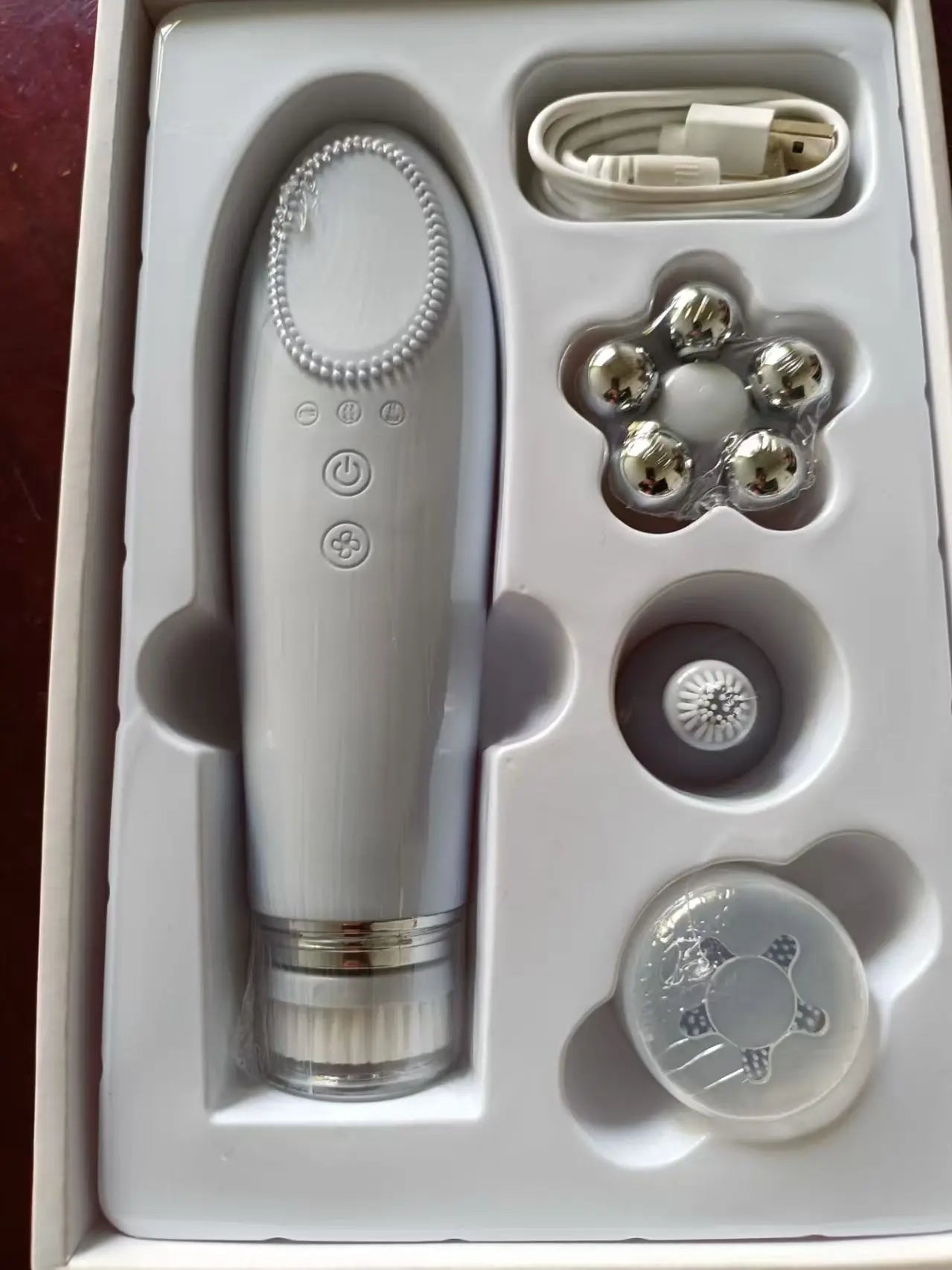 New Arrival Skin Care Device Waterproof Soft Silicone Face Washing Brush Facial Massager Electric Cleansing Brush Women Men Skin Care Supplies