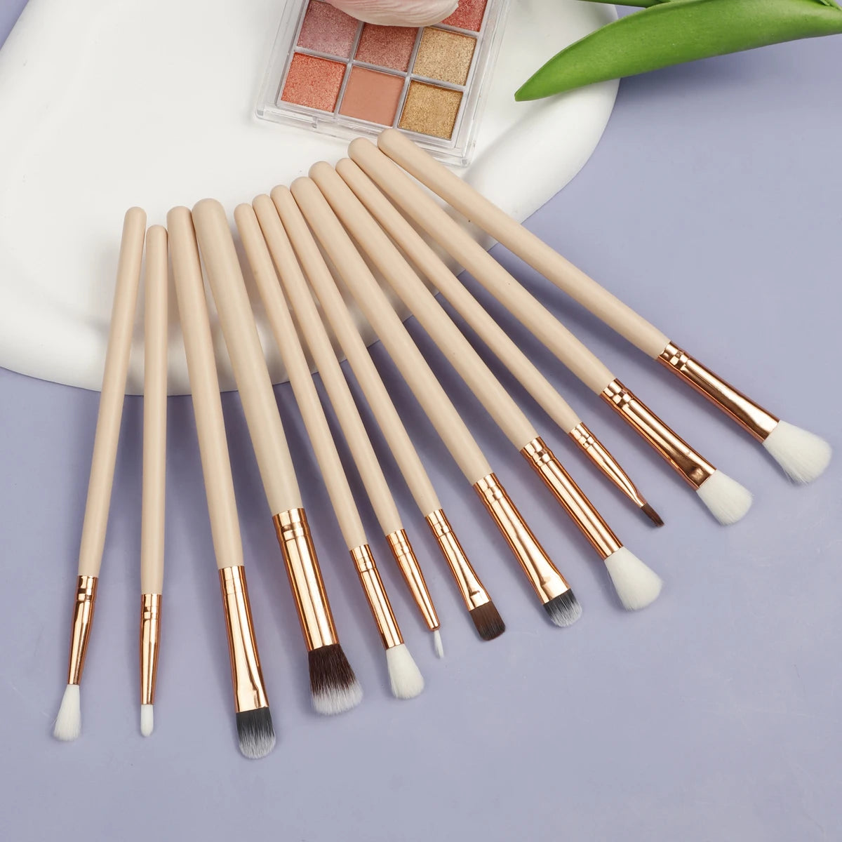 12Pcs Professional Eyes Makeup Brushes Set Wood Handle Eyeshadow Eyebrow Eyeliner Blending Powder Smudge Brush