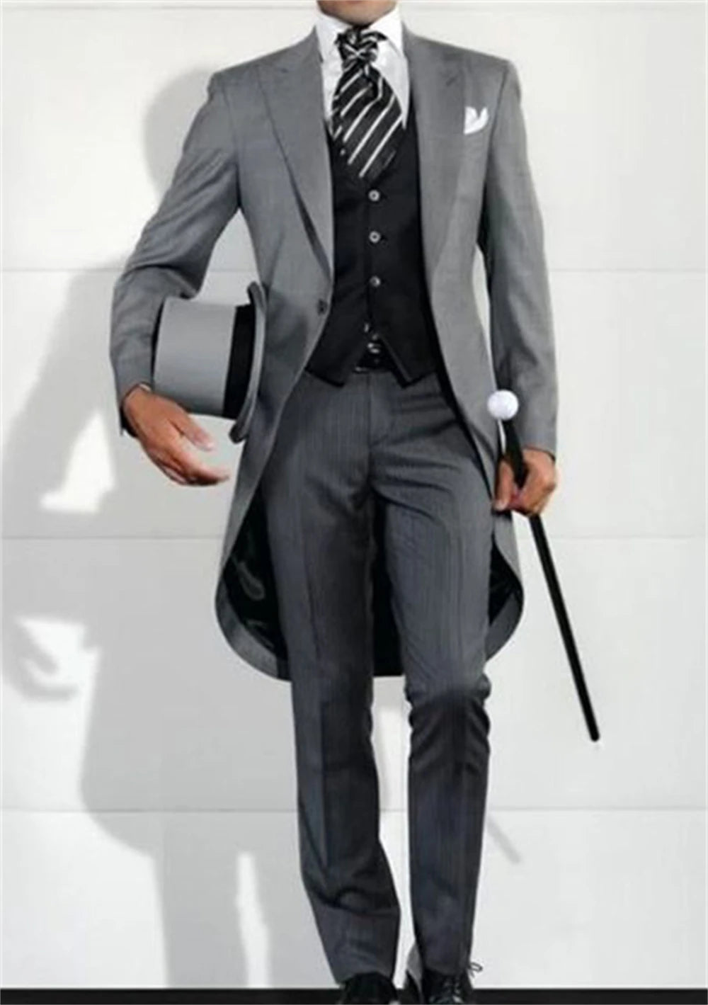NEW Arrivals S-5XL PLUS SIZE British Gentleman Style Luxury Wedding Evening Party Formal Events Opera Concerts Long Tail Coat Groom Prom Tuxedos Formal Blazer Suits (Jacket +Pants +Vest) Costume Men Luxury Fashion Clothing P