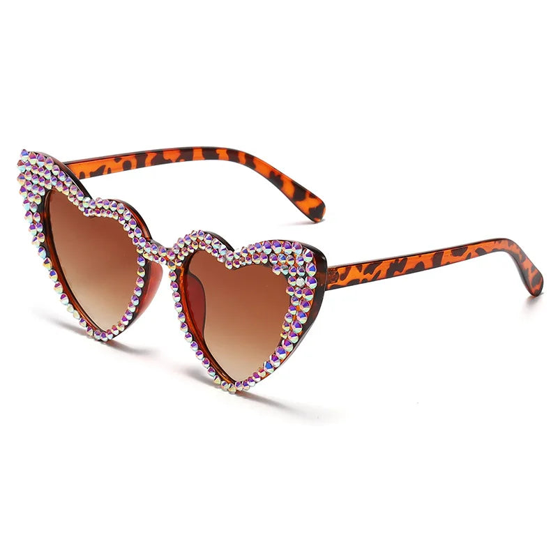 NEW Arrivals Women Luxury Diamond Frame Heart Shape Sunglasses Large Anti UV400 Sun Glasses for Ladies Wedding Guests Birthday Party New Year Party Eyewear Bachelorette Hen Party Accessories