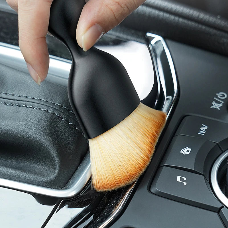 NEW Arrivals 2PCS Set Car Air Vent Cleaning Soft Brush with Casing Car Interior Cleaning Tool Artificial Car Brush Car Crevice Dusting Car Detailing