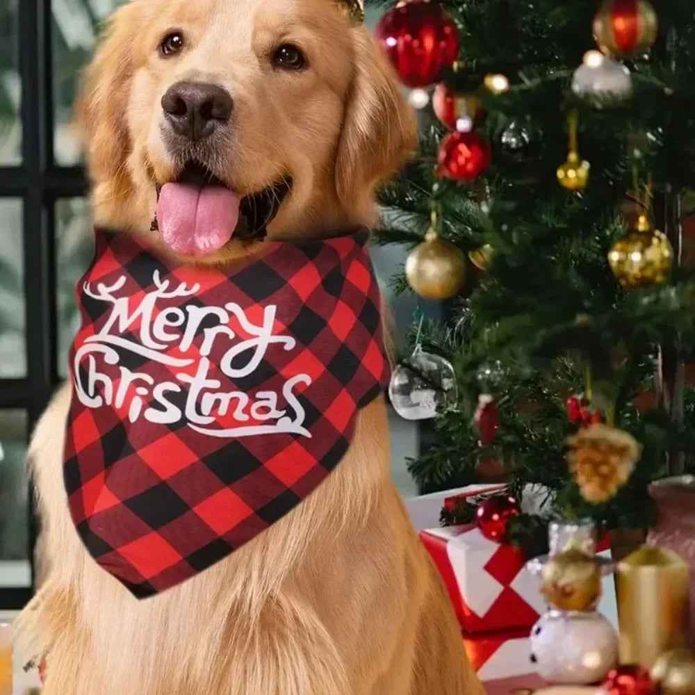 5-10Pcs Pet Christmas Decoration Triangle Scarf Dog Cat Drooling Bibs Cartoon Red Green Grid Dog Bandana Pet Grooming Accessories