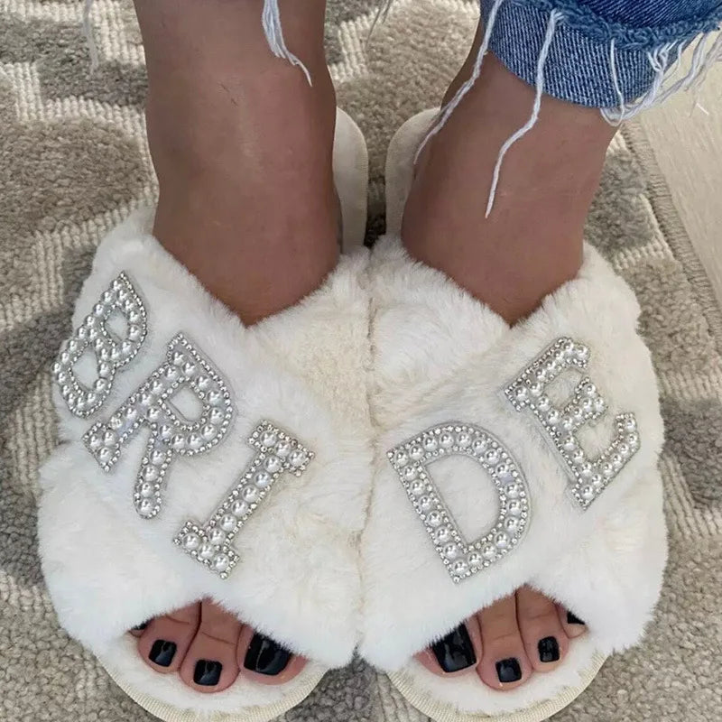 NEW Arrivals Bride/Wifey/I DO Slippers Wedding Honeymoon Pearl Letter Leaky Toe Shower Slippers Bride Gift Wedding Props Valentine's Day Gift