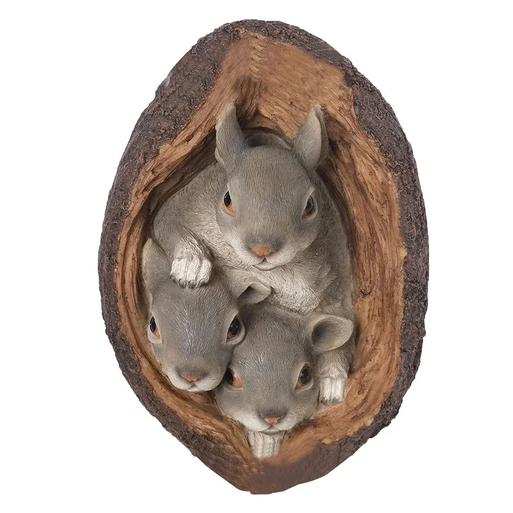 Resin Squirrel Garden Statue Tree Hole Statues Gift Outdoor Courtyard Coffee Shop Ornaments Garden Sculpture Art Decoration