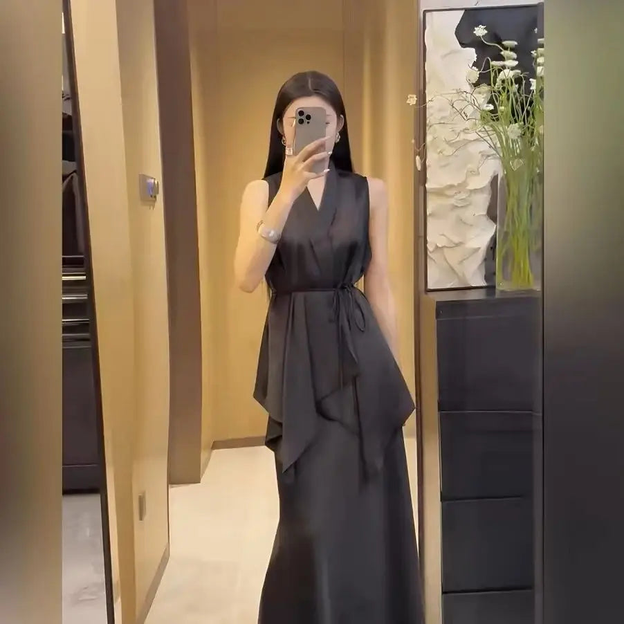 NEW S-3XL Plus Size 4 Colors Temperament Satin Sleeveless Tank Top Top Tee Summer Fashion Lacing Pleated Mid Length Top Ladies Fashionable V-Neck Blouse Tops