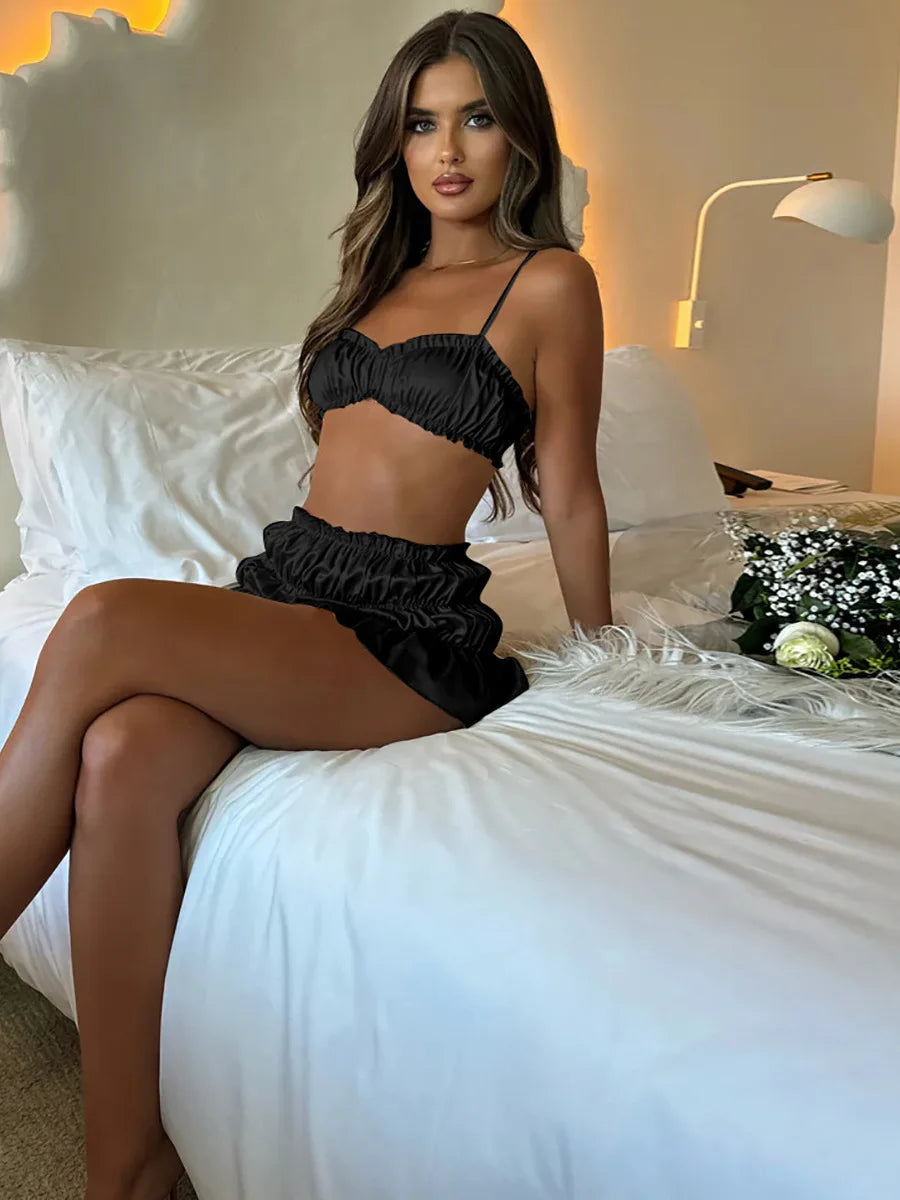 NEW 2PCS Set White/Black/Rose Red Color Sexy Sleeveless Bra Top Short Skirt Women Spring Summer Autumn New Pleated Skirt Set Slim Party Beach Holiday Suit