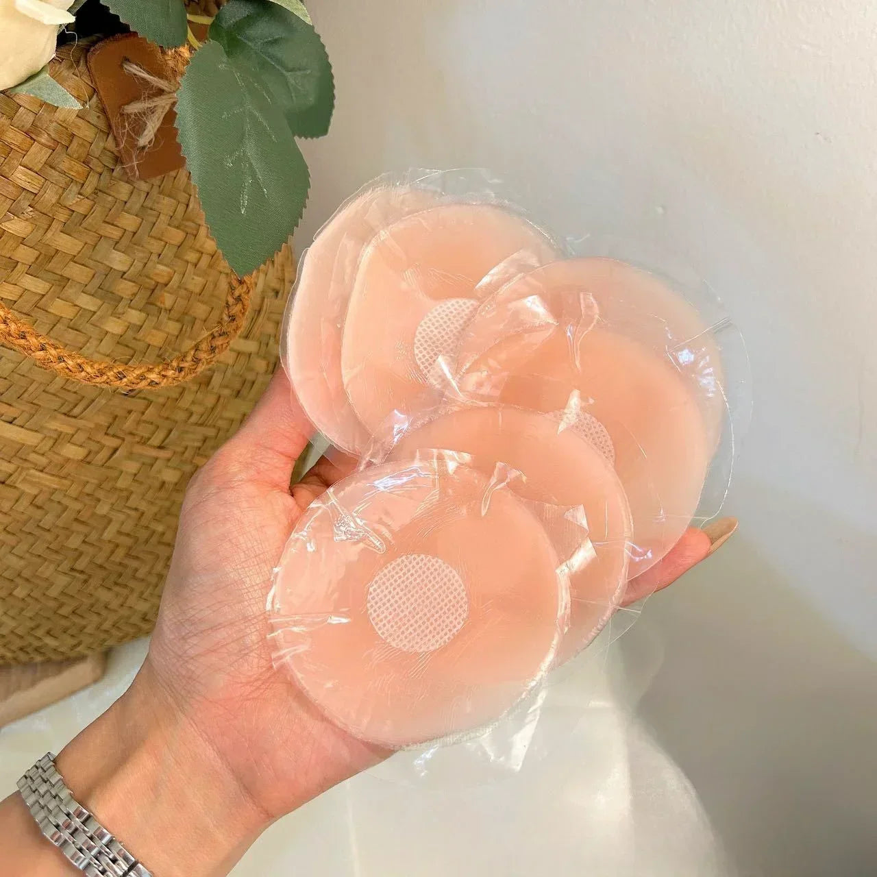 NEW Arrivals 10-25Pairs Set Women Medical Silicone Nipple Cover Invisible Self-Adhesive Chest Breast Stickers Female Lift Up Reusable Patches Set Bra Sticker Pads