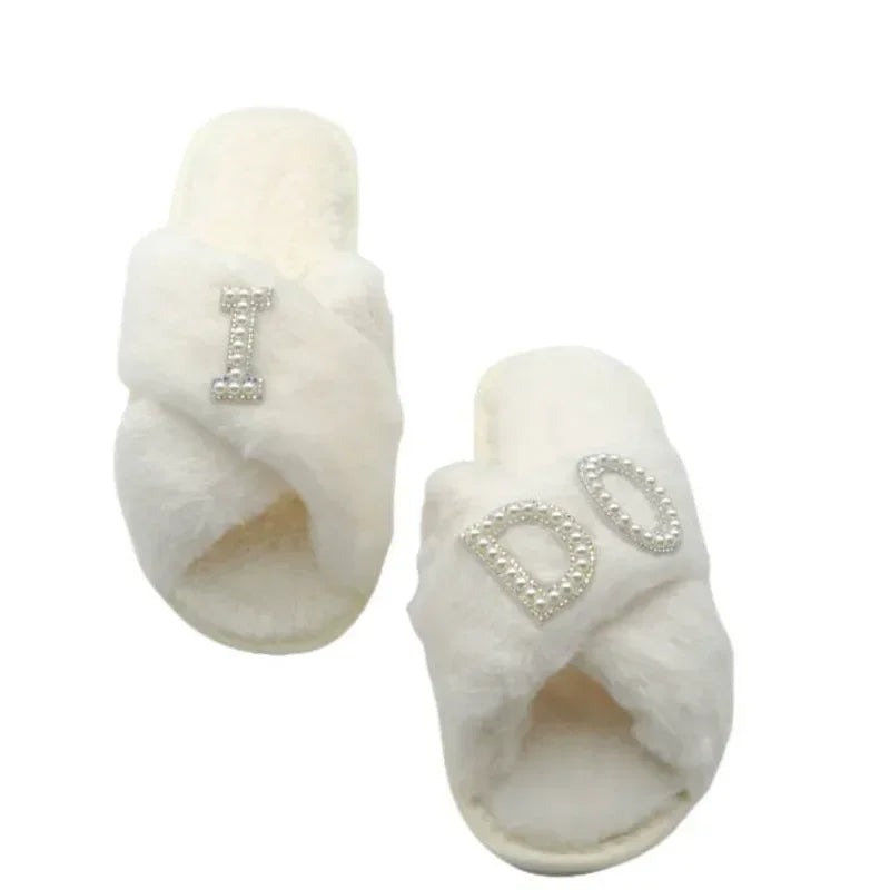 NEW Arrivals Bride/Wifey/I DO Slippers Wedding Honeymoon Pearl Letter Leaky Toe Shower Slippers Bride Gift Wedding Props Valentine's Day Gift