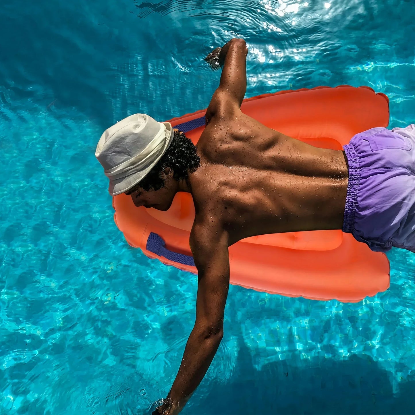 NEW Arrivals Inflatable Surfboard with Handle, Floating Swimming Board, Light and Portable, Suitable Surf Training Board Summer Beach Surfing Accessories Swimming Supplies