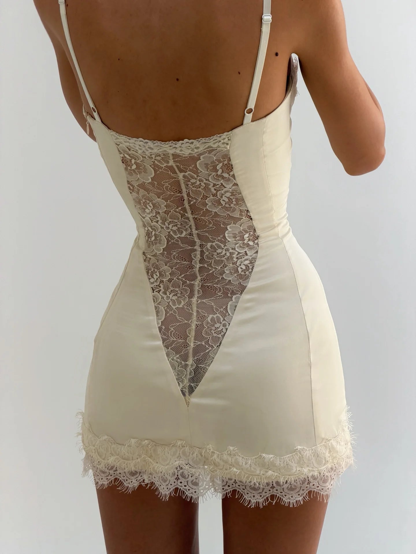 NEW Slimming Belted Front and Back See Through Lace Halter Sexy Dress French Style Sexy Short Figure-Hugging Summer Evening Bach Party Night Clubwear Prom Mini Dress Satin Fishbone