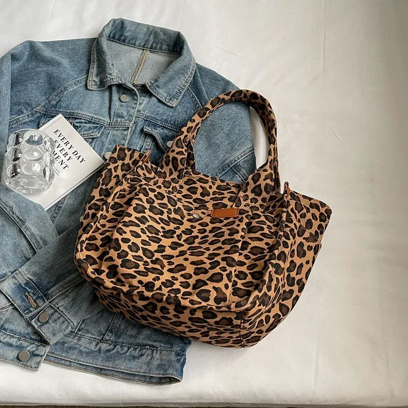 NEW Luxury Leopard Pattern Nylon Women's Zipper Shoulder Bag Make -Up Storage Organizer Cases Hot Sale Large Capacity Tote Bags Fashionable Leopard Shoulder Bag Travel Shopping Outdoor Luxury Bags