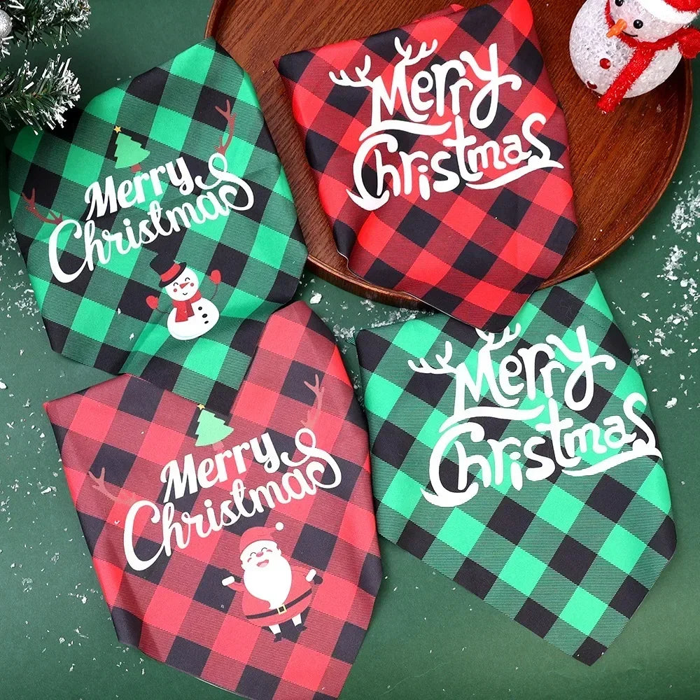 5-10Pcs Pet Christmas Decoration Triangle Scarf Dog Cat Drooling Bibs Cartoon Red Green Grid Dog Bandana Pet Grooming Accessories