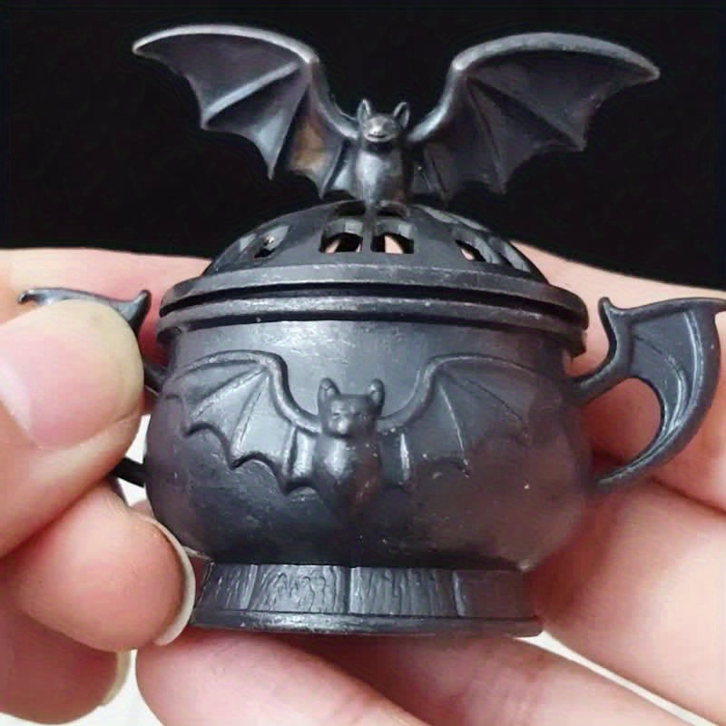Gothic Bat-Shaped Metal Incense Holder & Holder - Zinc Alloy Dark Fantasy Altar Decor with Bat Wing Lid, Haunted Mansion Paganism Ornament for Meditation, Halloween Party, Vampire-Themed Tabletop Accessory (No Scent Included)